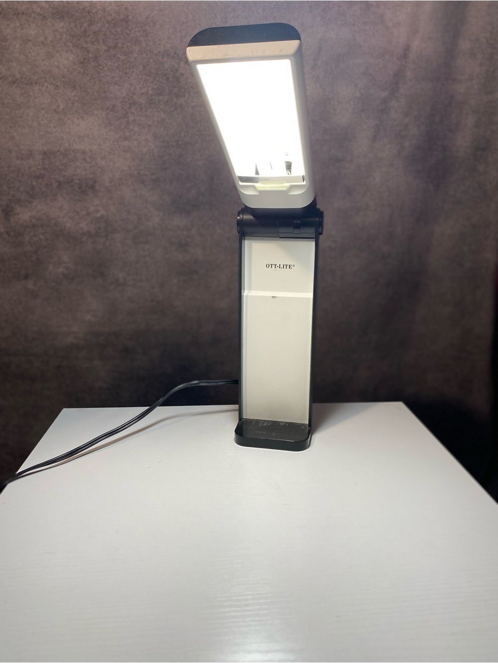 Ott-Lite L13992 Black Folding Task Lamp Portable Desk Craft Light